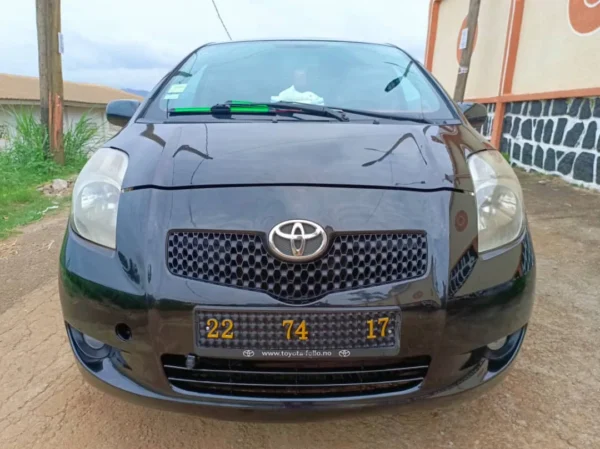 Toyota yaris vitz 2009